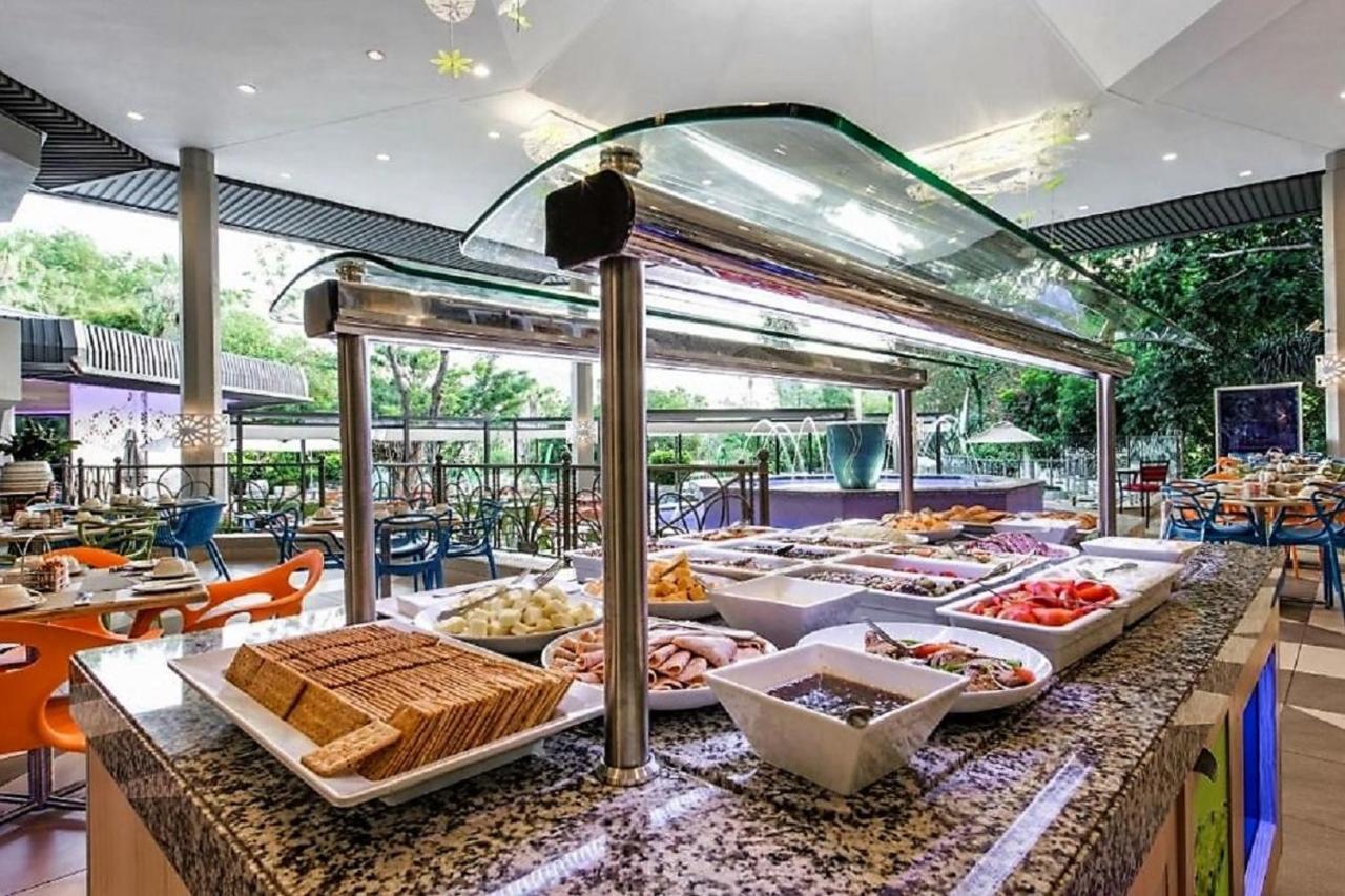 Bush Bungalows At Sun City Resort Rustenburg Eksteriør billede